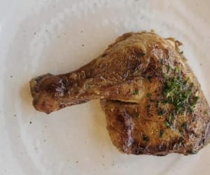 国産鶏骨付きモモ肉タンドリーチキン